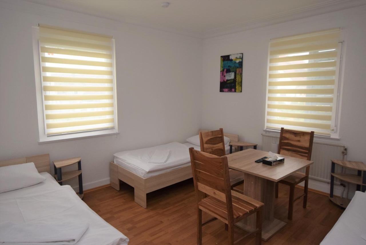 Nuertingen Zimmer Екстериор снимка