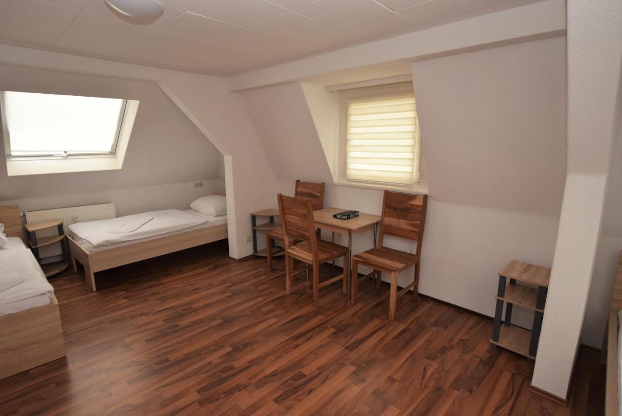 Nuertingen Zimmer Екстериор снимка