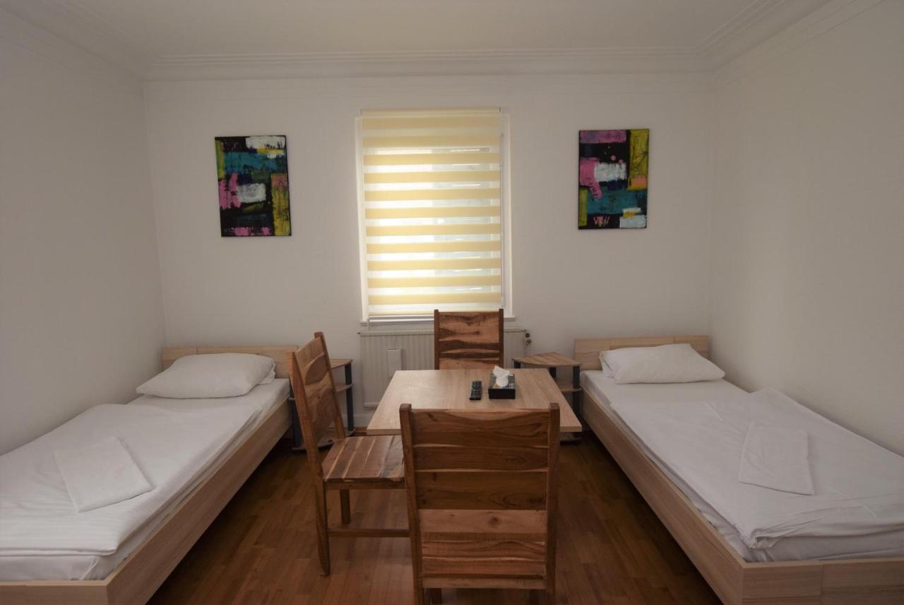 Nuertingen Zimmer Екстериор снимка