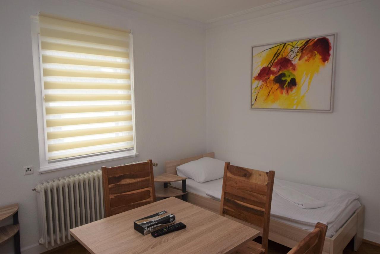 Nuertingen Zimmer Екстериор снимка
