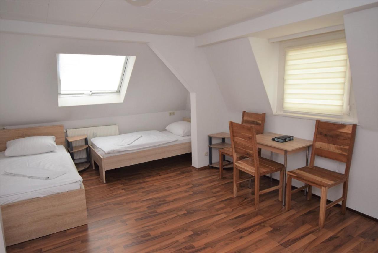 Nuertingen Zimmer Екстериор снимка