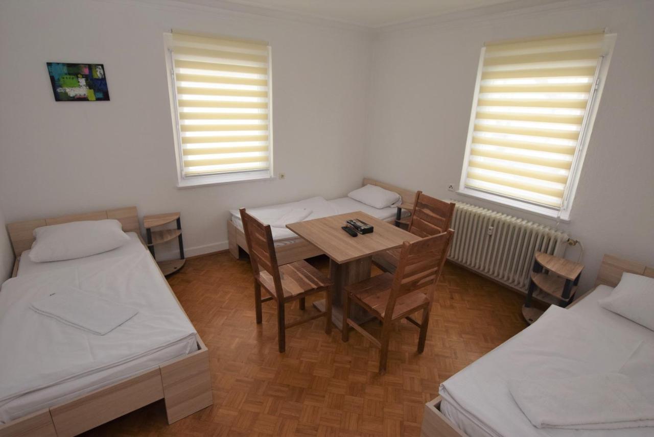 Nuertingen Zimmer Екстериор снимка