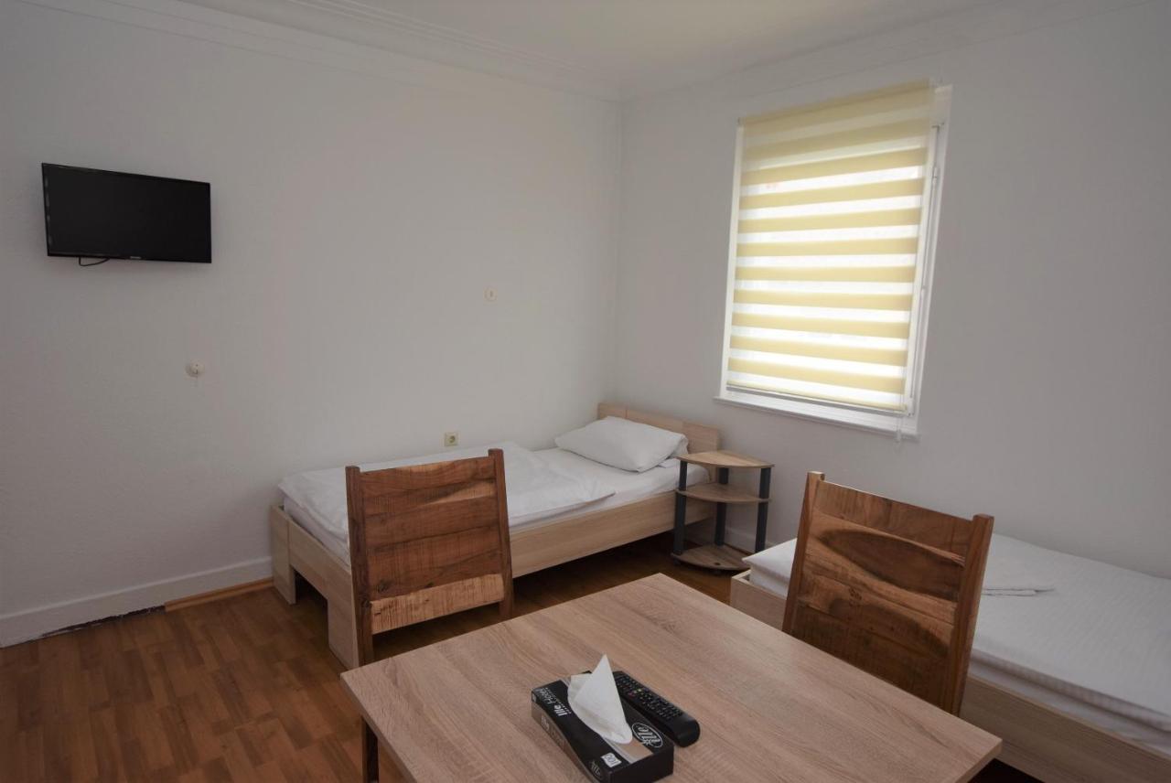 Nuertingen Zimmer Екстериор снимка